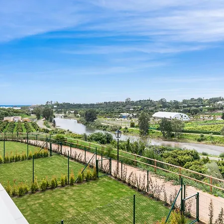 Vivi Homes - Buena Vida Family With Views, Pool & Gym