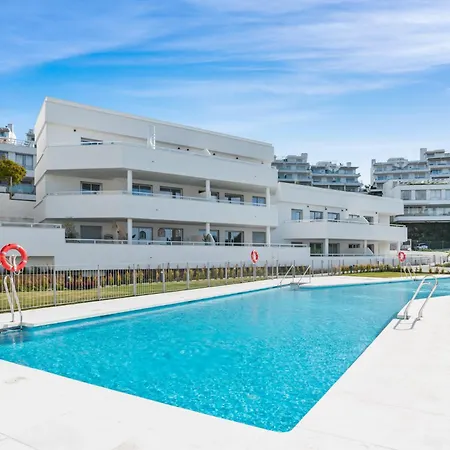 Vivi Homes - Buena Vida Family With Views, Pool & Gym Apartment