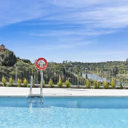 Vivi Homes - Buena Vida Family With Views, Pool & Gym *