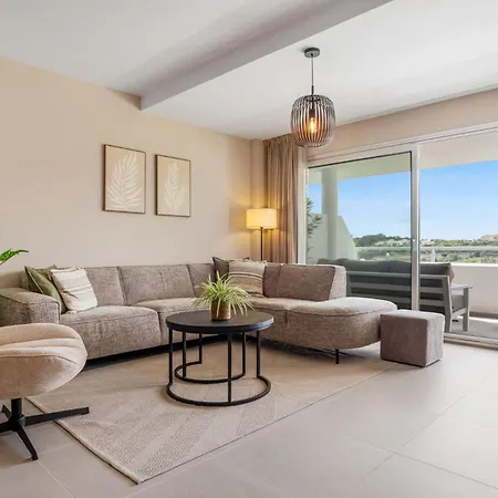 Vivi Homes - Buena Vida Family With Views, Pool & Gym Lejlighed *