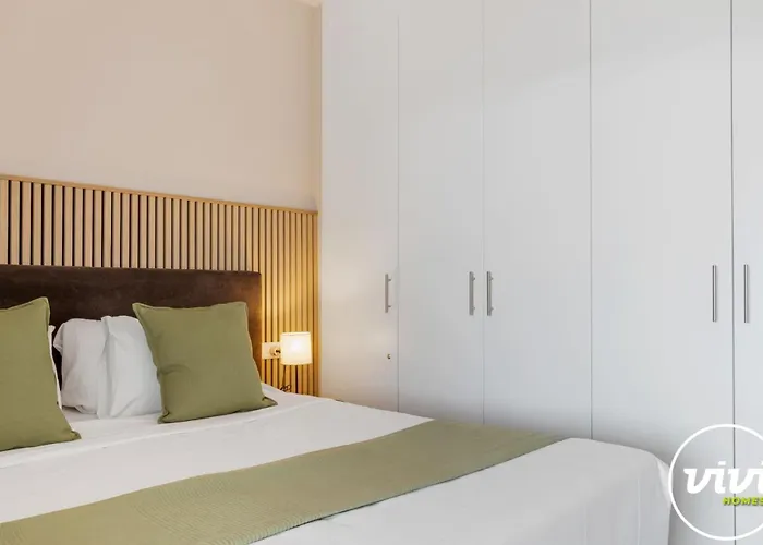 Vivi Homes - Buena Vida Family With Views, Pool & Gym * Εστεπόνα