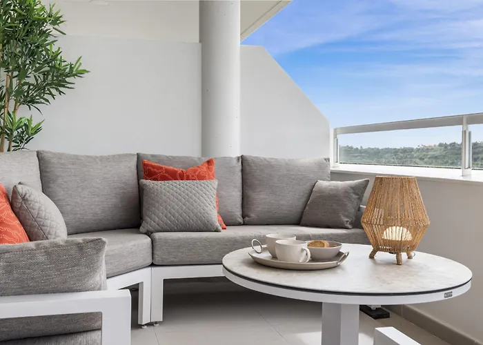 Vivi Homes - Buena Vida Family With Views, Pool & Gym * Εστεπόνα