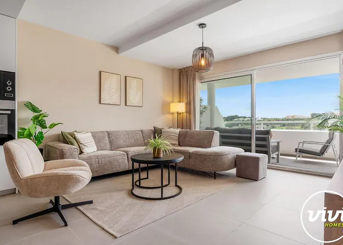 Vivi Homes - Buena Vida Family With Views, Pool & Gym Διαμέρισμα *